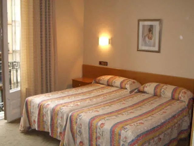 ברצלונה Pelayo Deluxe Apartments